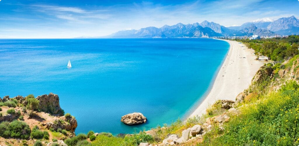 Konyaaltı veya Lara Plajı'nda Deniz Keyfi